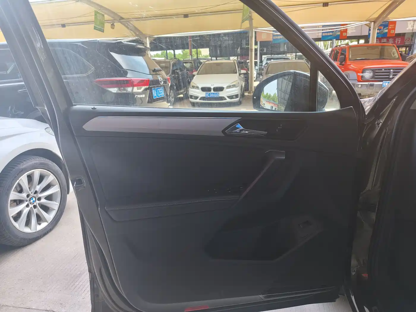 Volkswagen Tiguan L 2019 330TSI Automatic 2WD Smart Luxury Edition China VI фото 4
