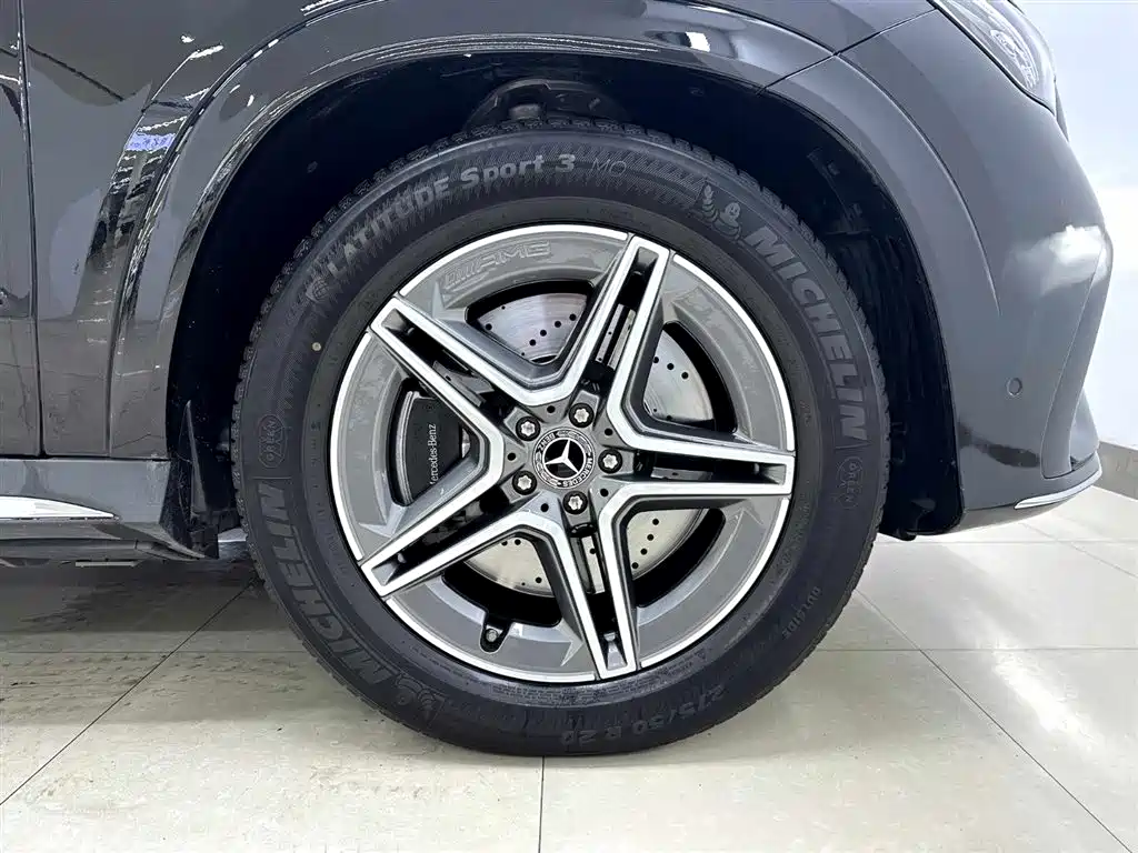 Mercedes-Benz GLE 2024 GLE 450 4MATIC Fashion фото 32