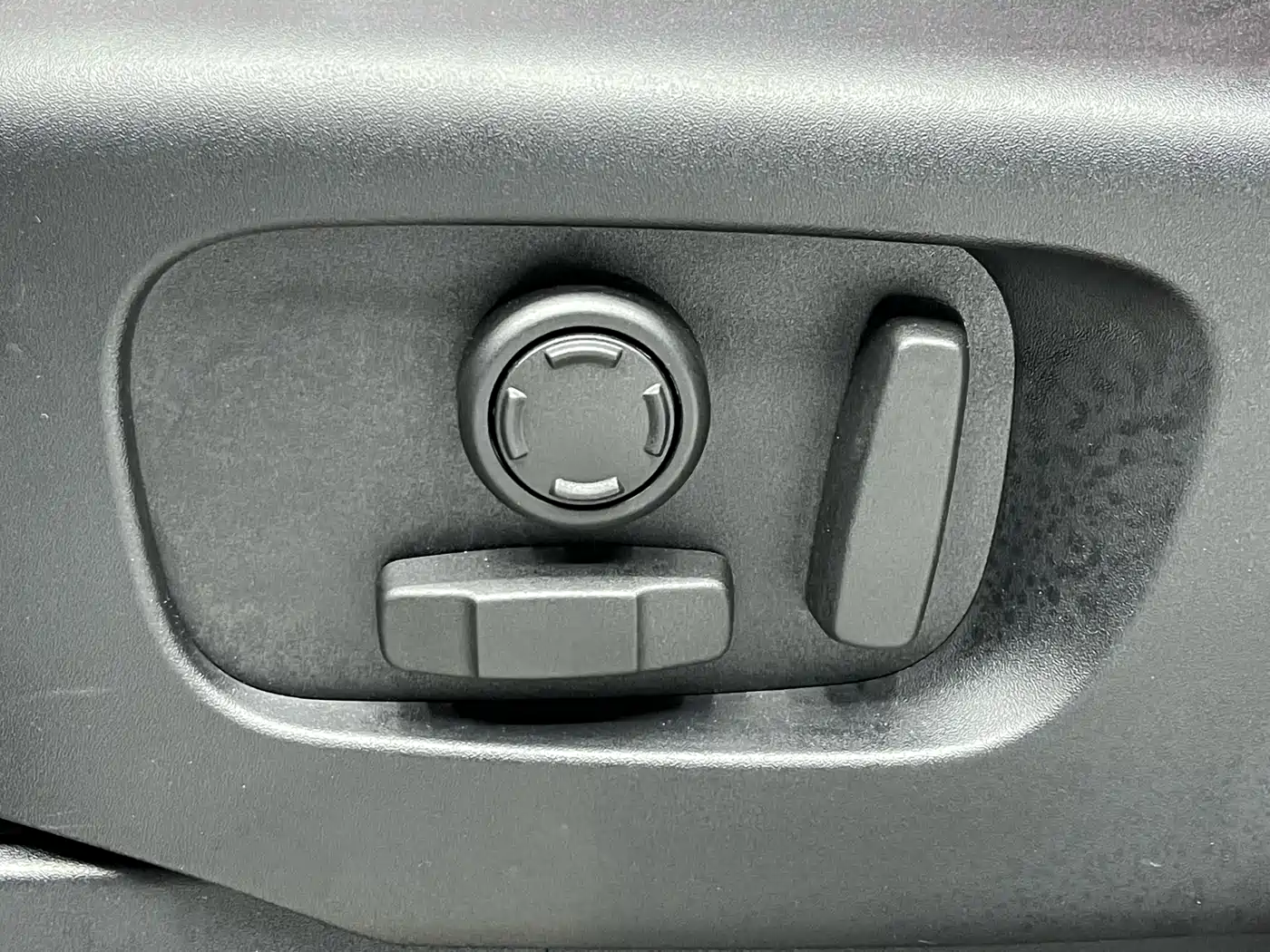 Land Rover Discovery 2024 Model 360PS S фото 19
