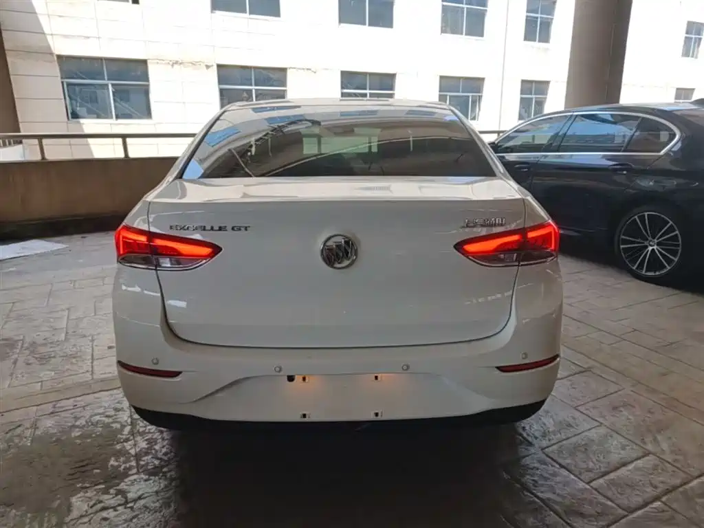 Buick Excelle 2021 Exemplar 1.5L Auto Progressive фото 6