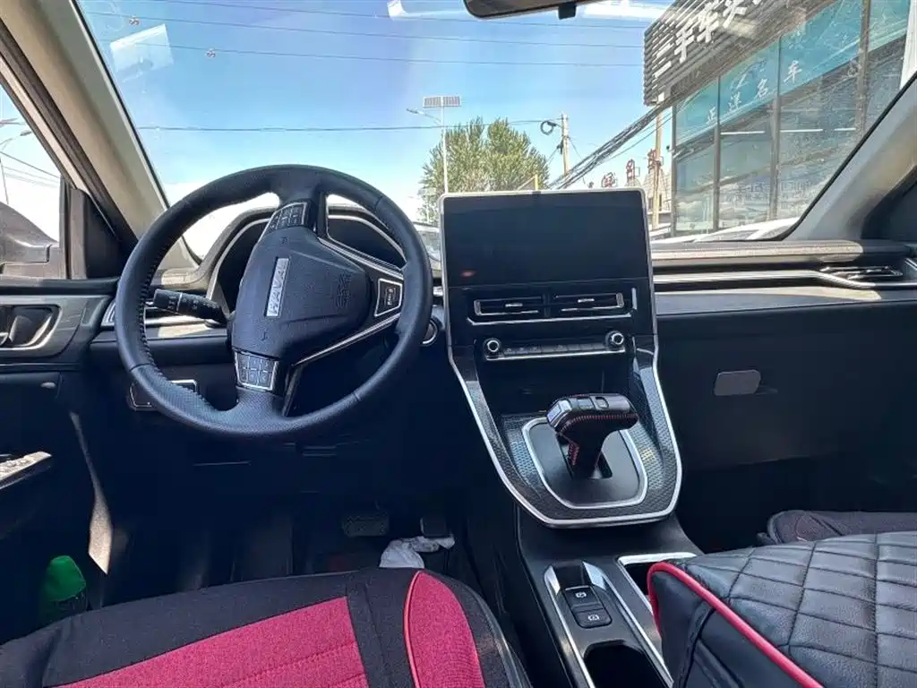Haval M6 2021 PLUS 1.5T DCT Luxury Smart Connect фото 9