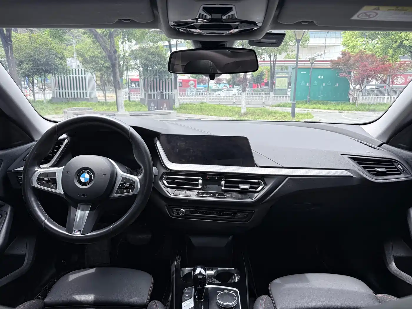 BMW 2 Series (Import) 2023 225i 4-Door Coupe M Sport Package фото 8