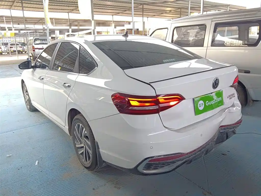 Volkswagen Lavida 2023 280TSI DSG Starlight Comfort Edition фото 23