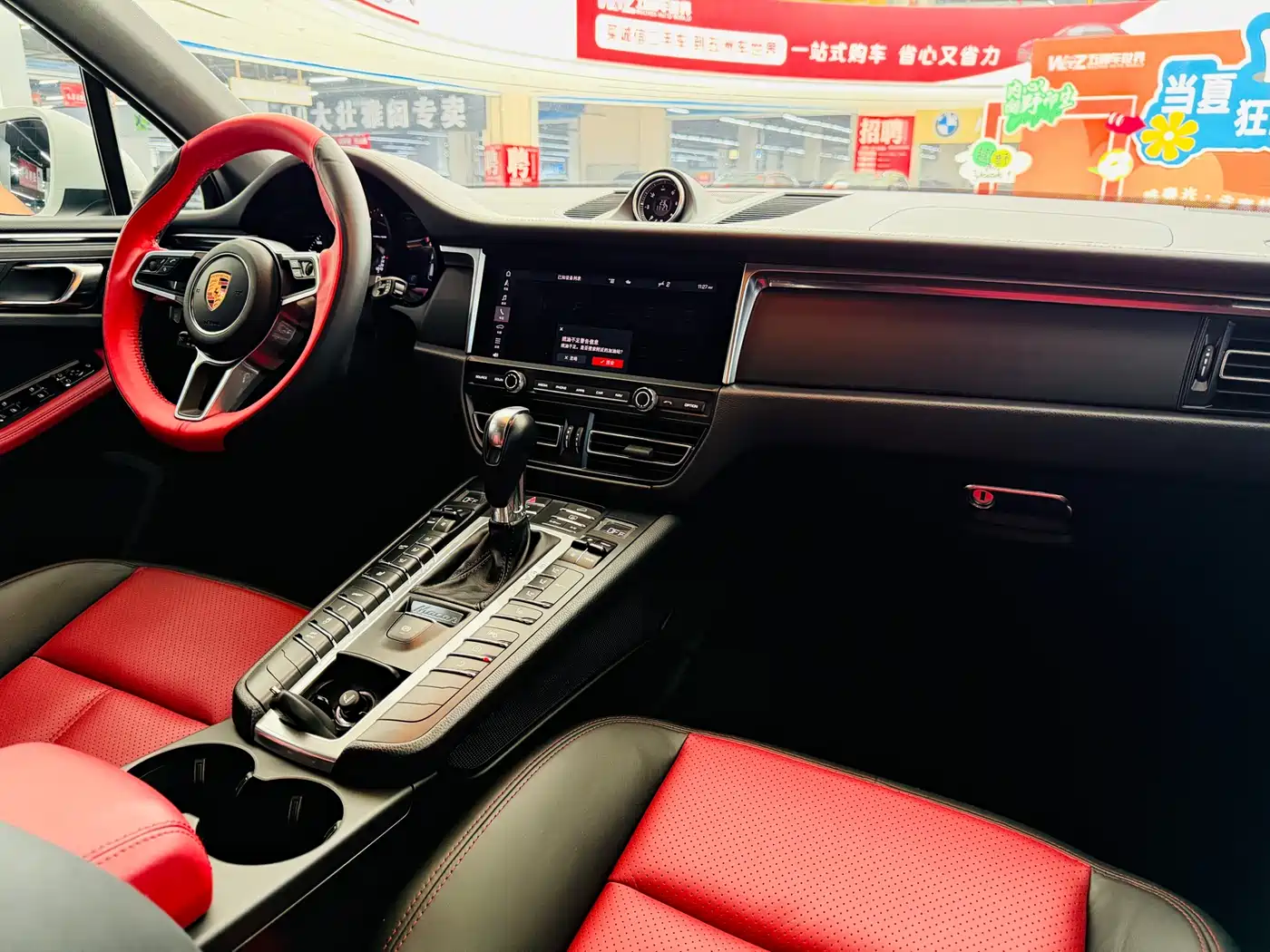 Porsche Macan 2018 Macan 2.0T фото 14