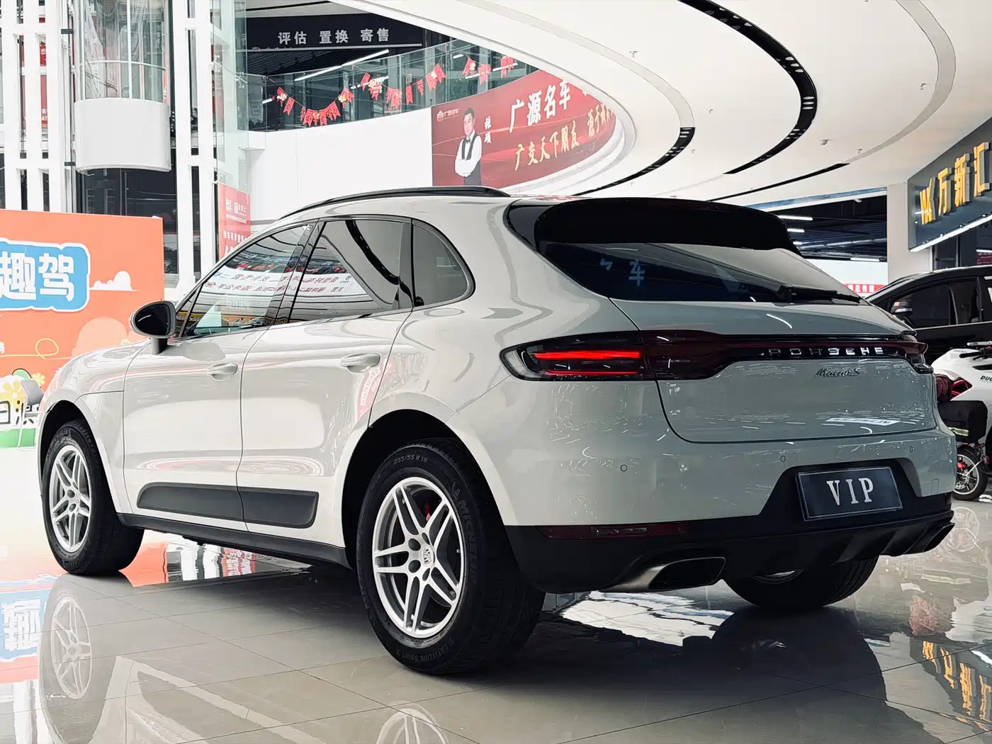 Porsche Macan 2018 Macan 2.0T фото 15
