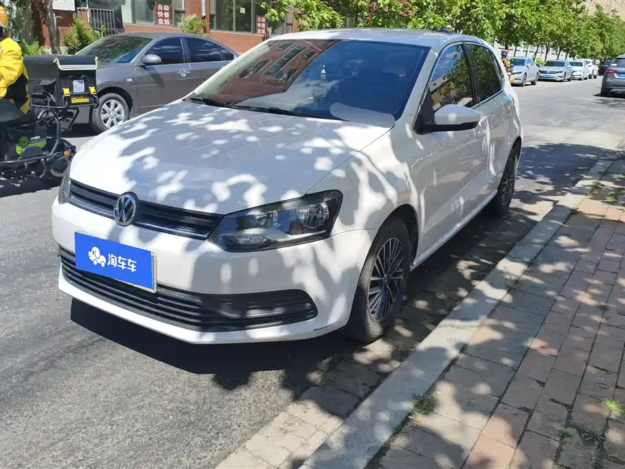 Volkswagen Polo 2016 1.4L Automatic Trend