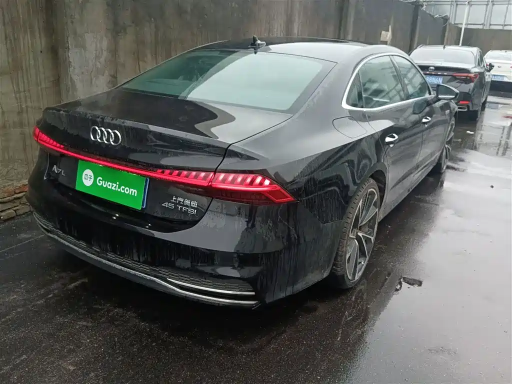 Audi A7L 2024 45 TFSI Luxury фото 7