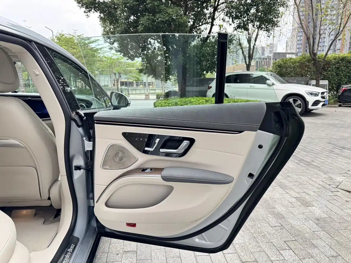 Mercedes-Benz EQS 2023 450+ Pioneer Edition фото 17