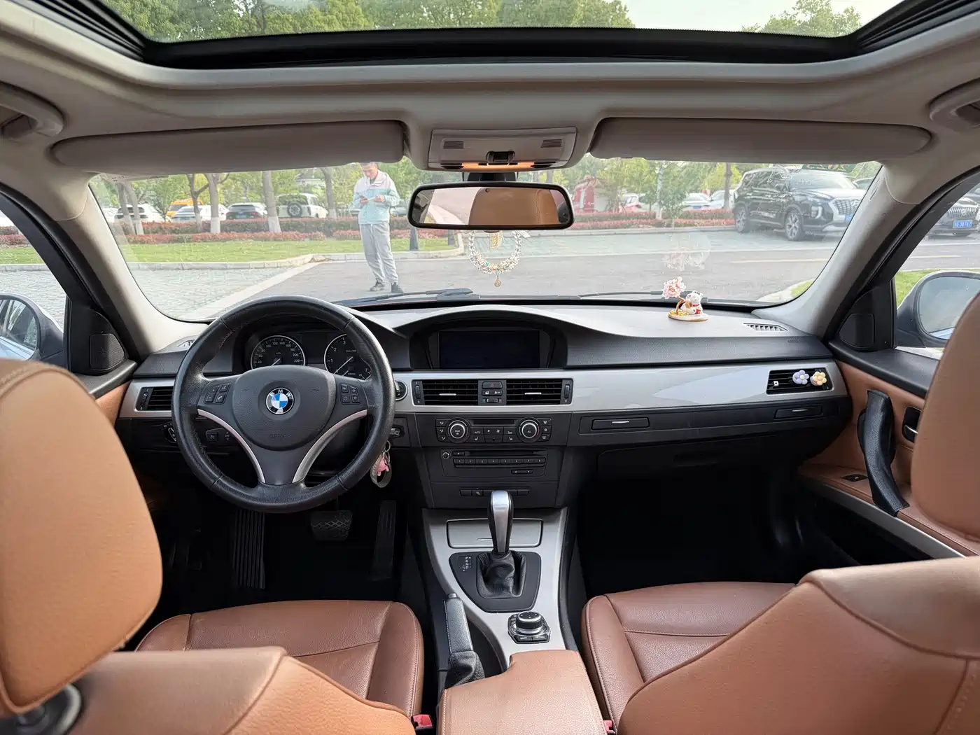 BMW 3 Series (Import) 2010 320i Luxury фото 6