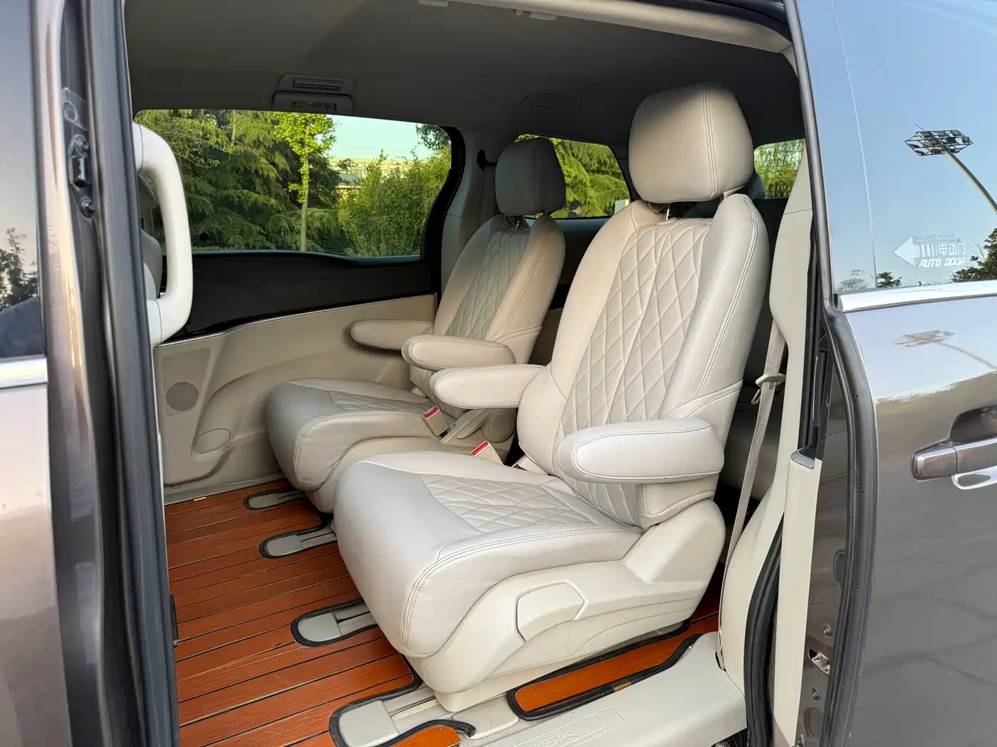 Buick GL8 2020 Model Land Business Class 652T Comfort фото 5