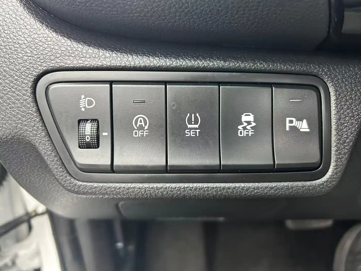 Kia Seltos 2023 1.4T DCT Luxury Edition фото 12