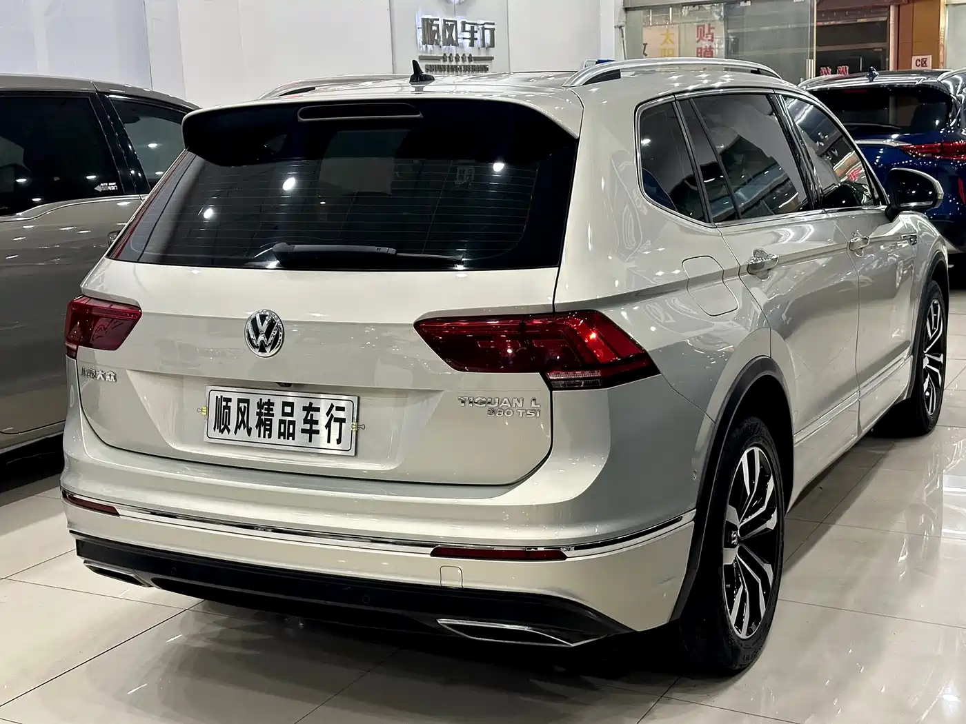 Volkswagen Tiguan L 2019 Edition 380TSI Auto 4WD R-Line Premium Flagship Version China V фото 40
