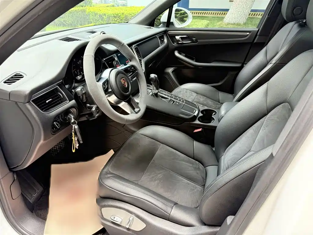 Porsche Macan 2017 Macan 2.0T фото 19