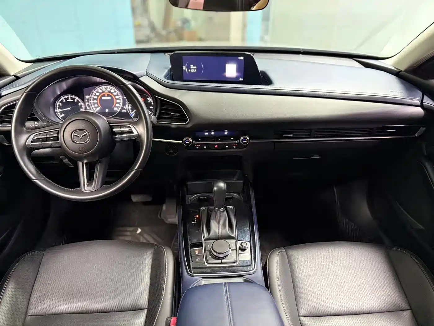 Фото 6 - Mazda CX-30