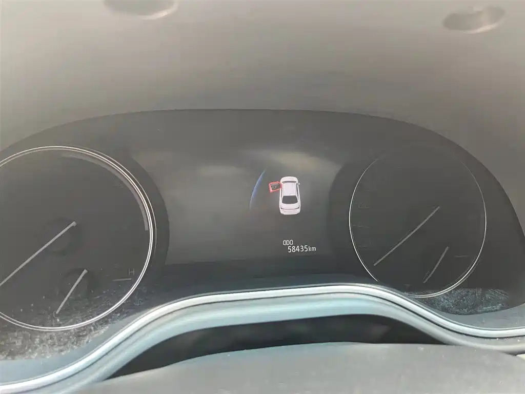 Toyota Avalon 2019 Hybrid 2.5L Luxury Edition China V фото 13