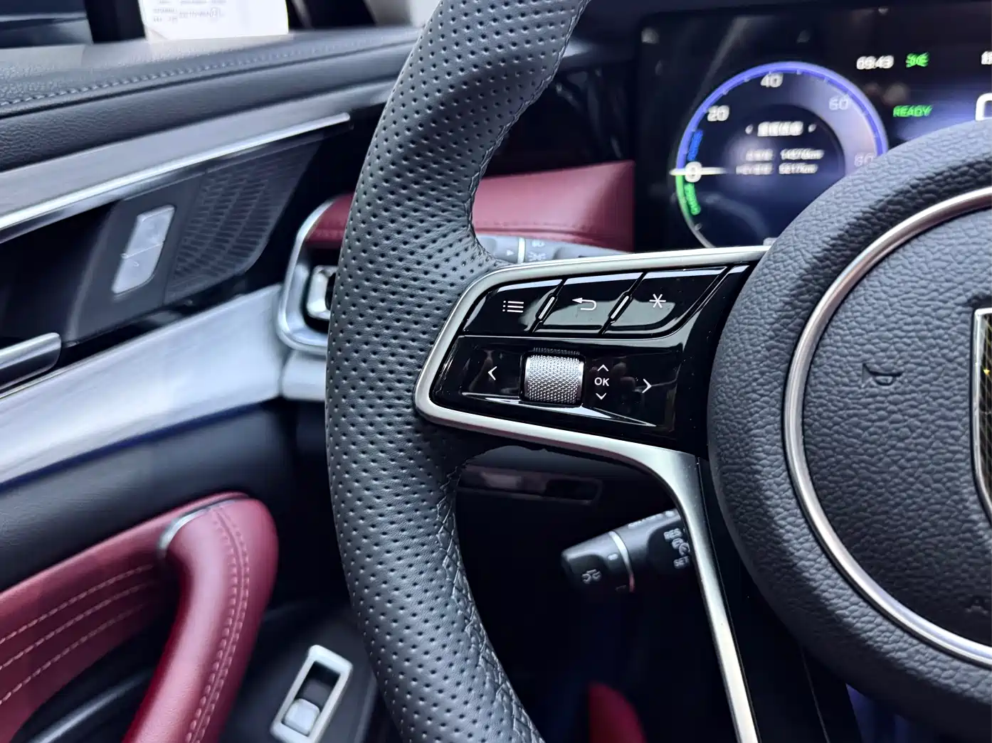 Hongqi H5 PHEV 2025 170 Super Hybrid Edition фото 6