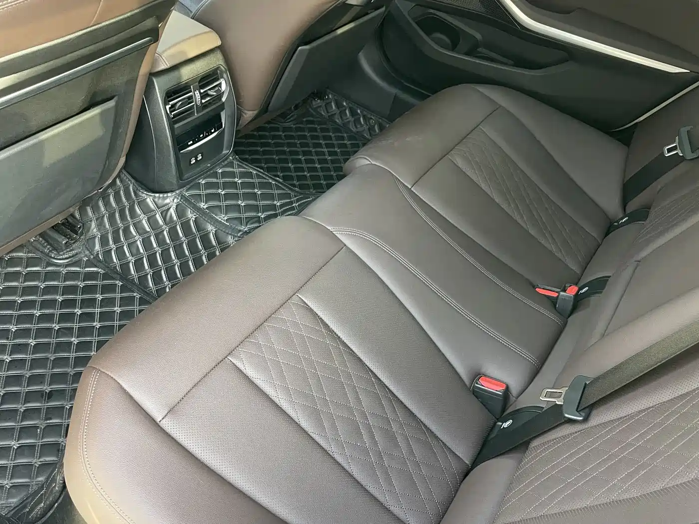 BMW 3 Series 2022 Facelift 320Li M Sport Package фото 25