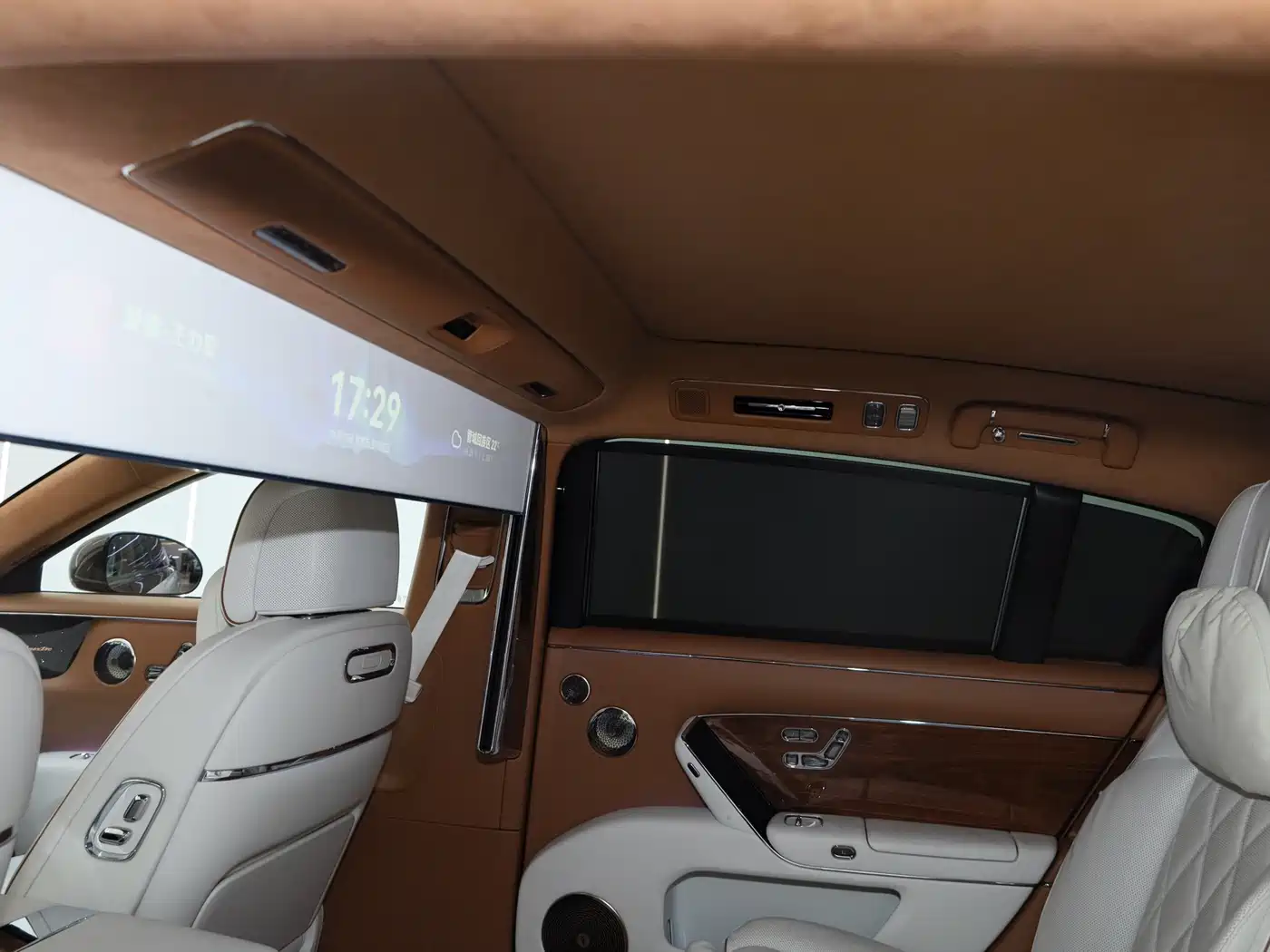 Zunjie S800 2026 2025 Model Extended Range Starlight Executive Edition 4-seater