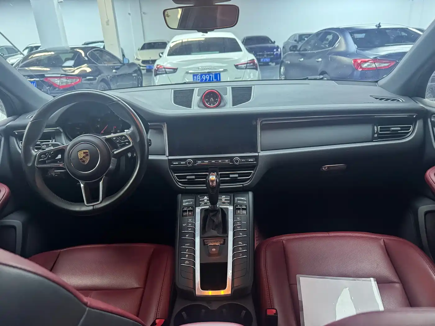 Porsche Macan 2018 Macan 2.0T фото 10