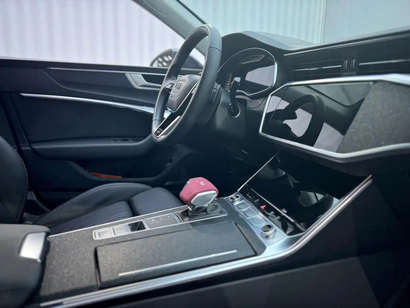 Audi A7 2023 Model 45 TFSI Premium Selection Edition фото 9