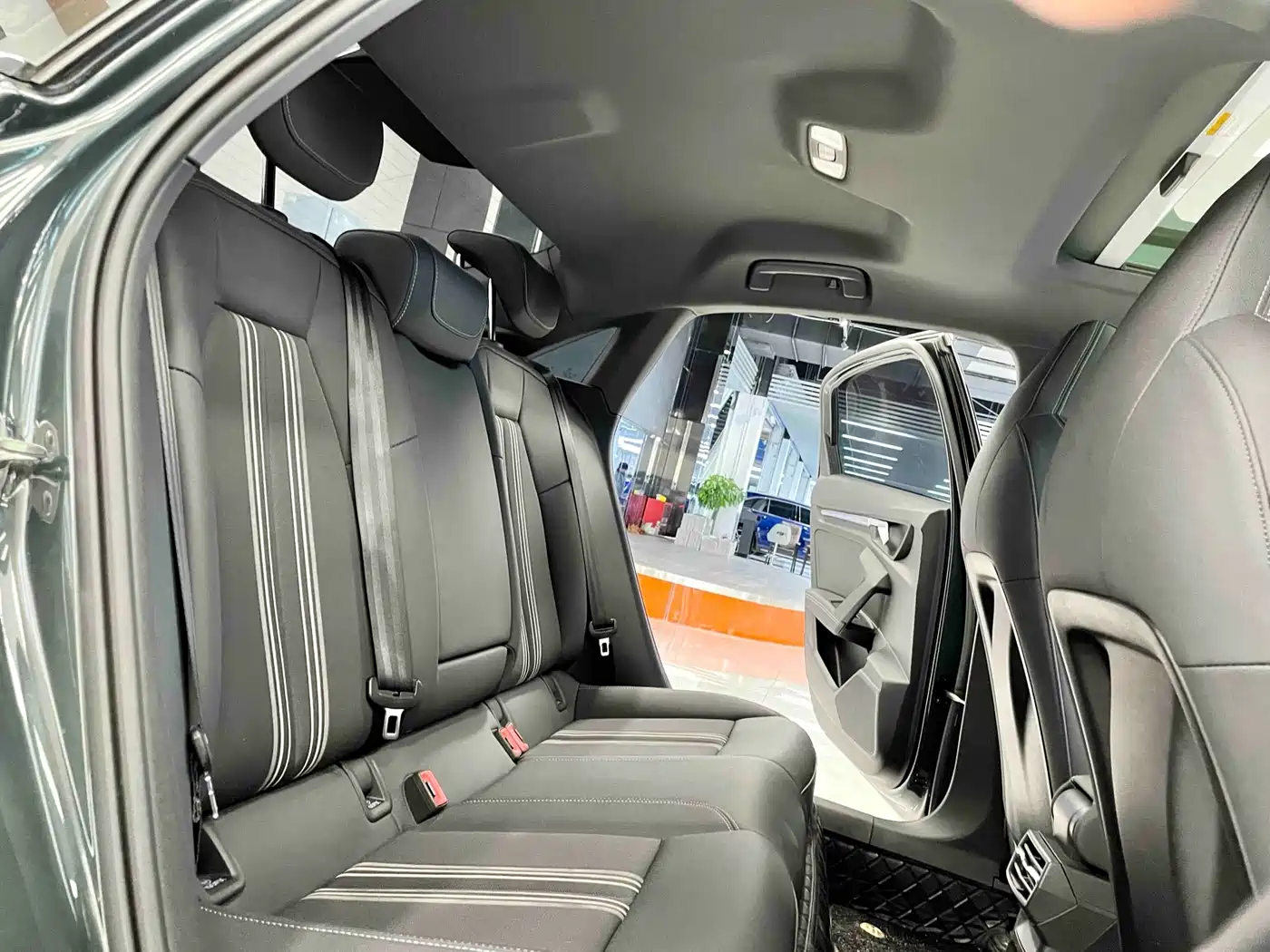 Audi A3 2024 Model A3L Limousine 35 TFSI Fashion Sport фото 11