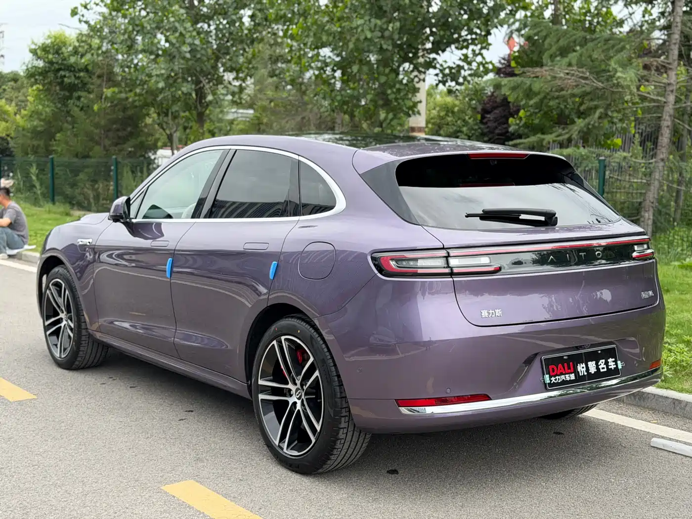 AITO Wenjie AITO M5 2025 Extended Range Ultra AWD фото 7