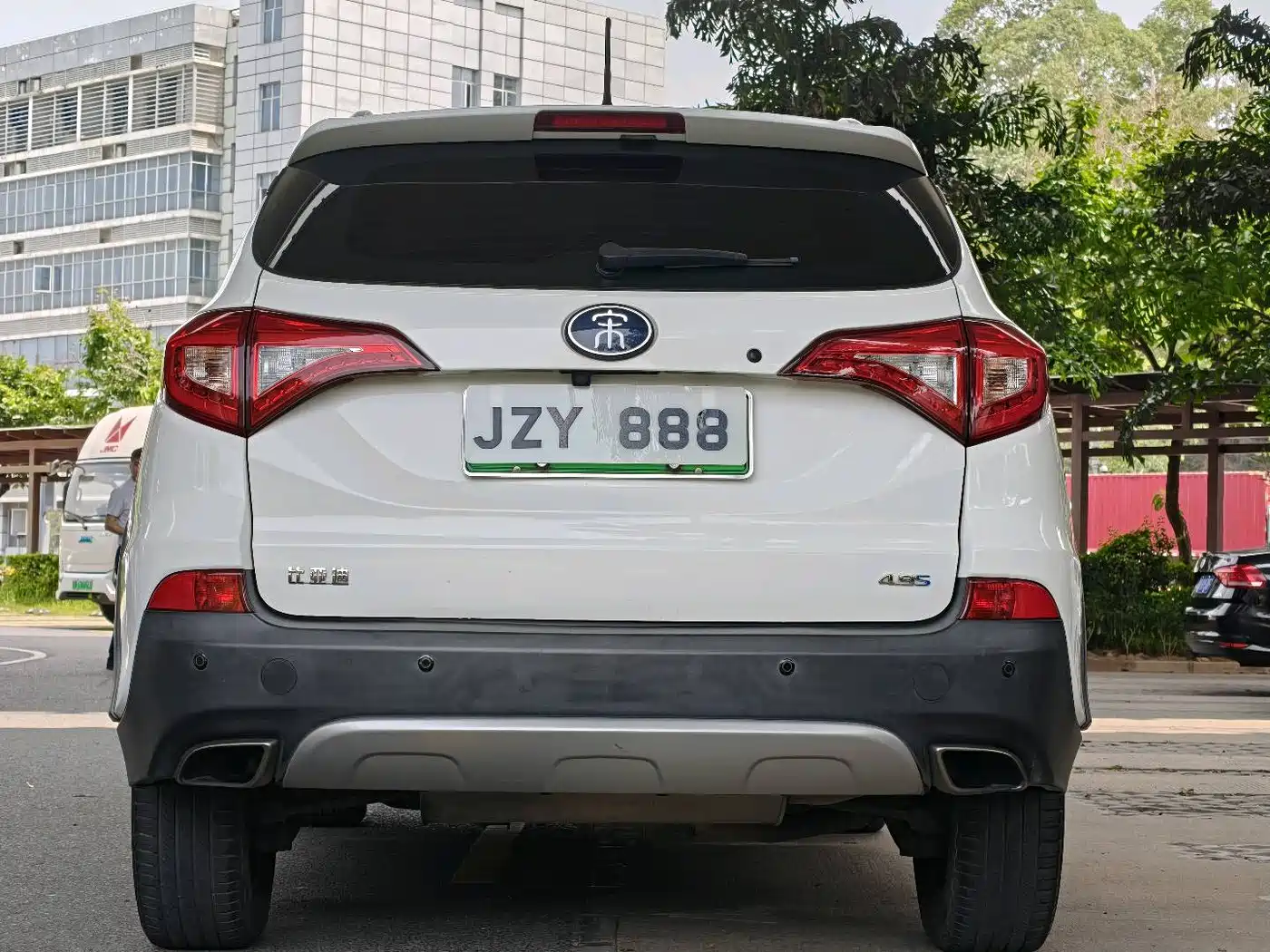 BYD Song New Energy 2017 Song DM 1.5TID Full-time 4WD Luxury фото 5