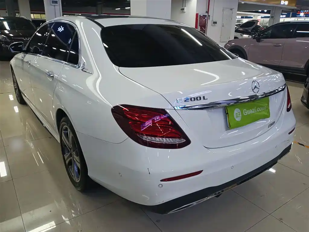 Mercedes-Benz E-Class 2019 E 200 L Sport фото 19