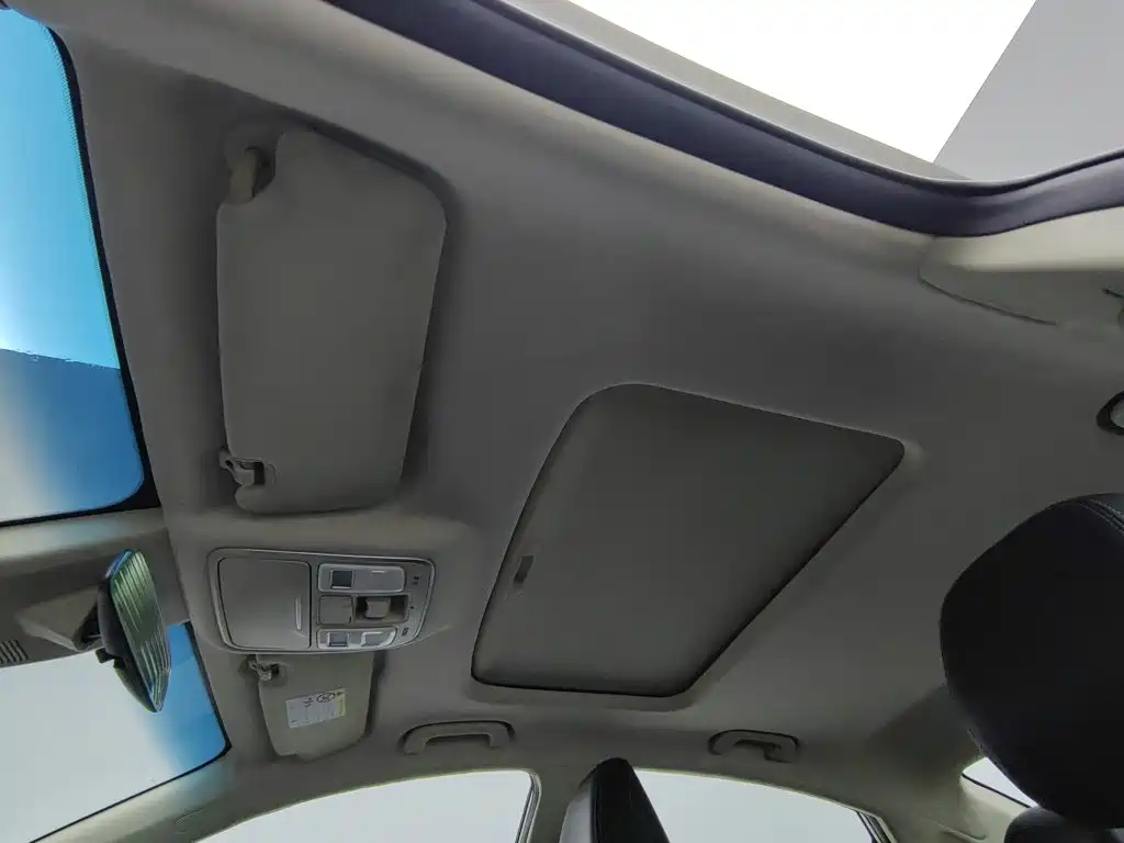 Photo 14 - Geely Emgrand GL