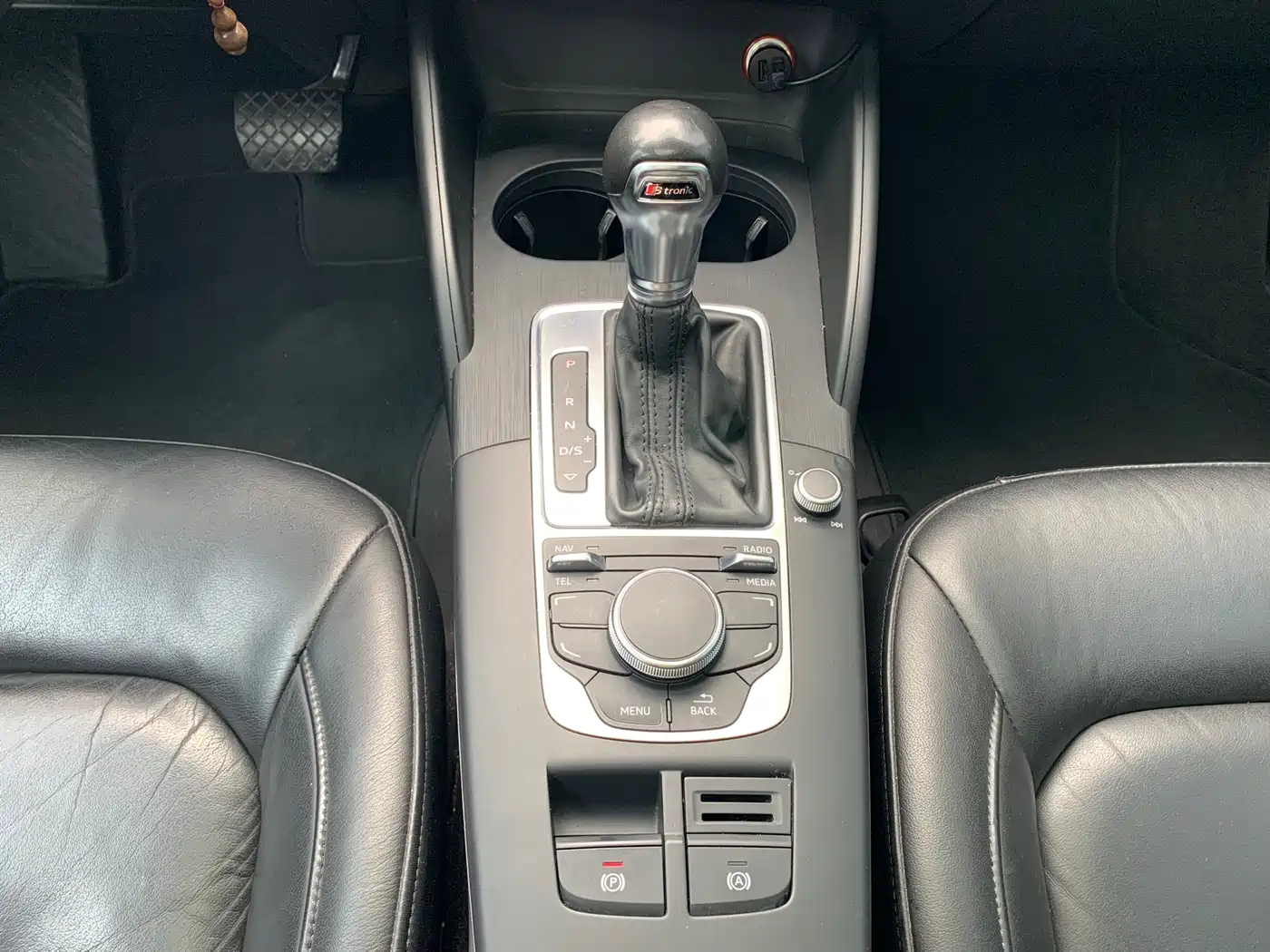 Audi A3 2015 Sportback 35 TFSI Millionth Anniversary Intelligent Leader Type фото 16
