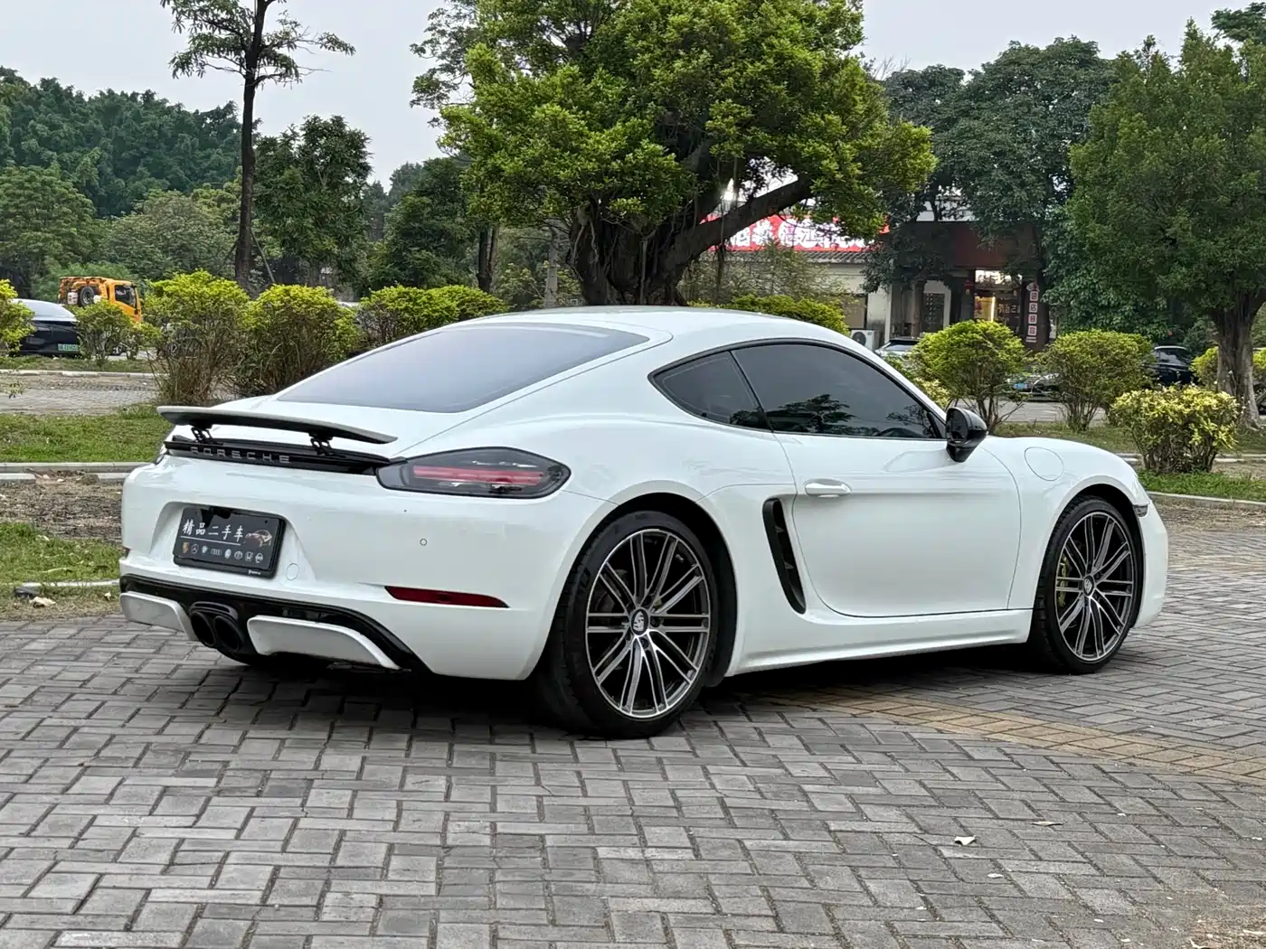 Porsche 718 2018 Cayman 2.0T фото 12