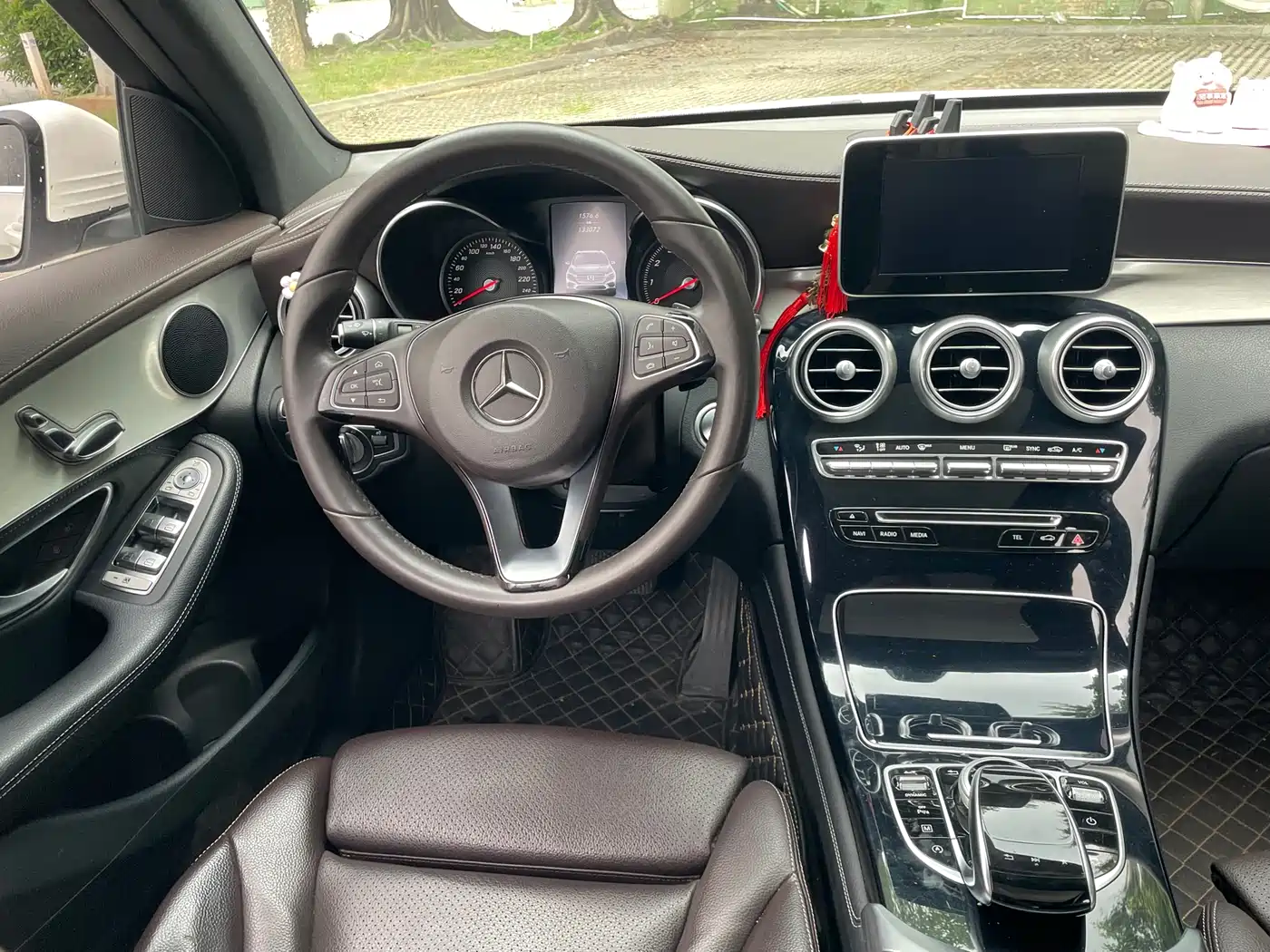 Mercedes-Benz GLC 2018 GLC 200 4MATIC фото 7