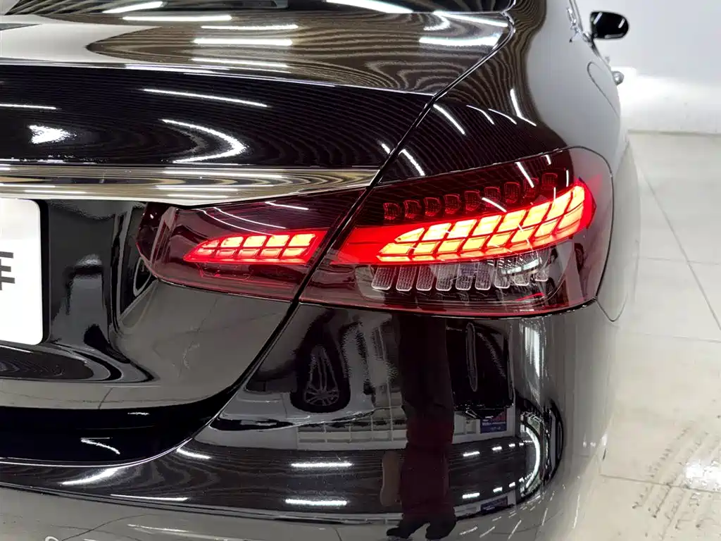 Mercedes-Benz E-Class 2023 Facelift E 300 L Luxury фото 7