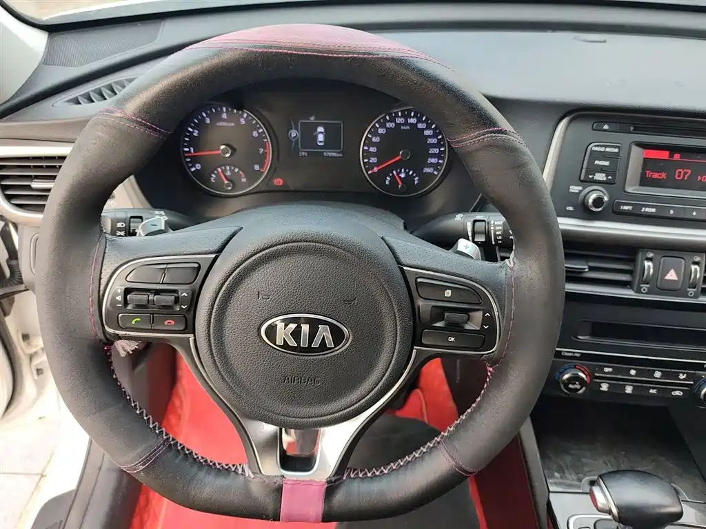 Kia K5 2016 1.6T Automatic GLS фото 11