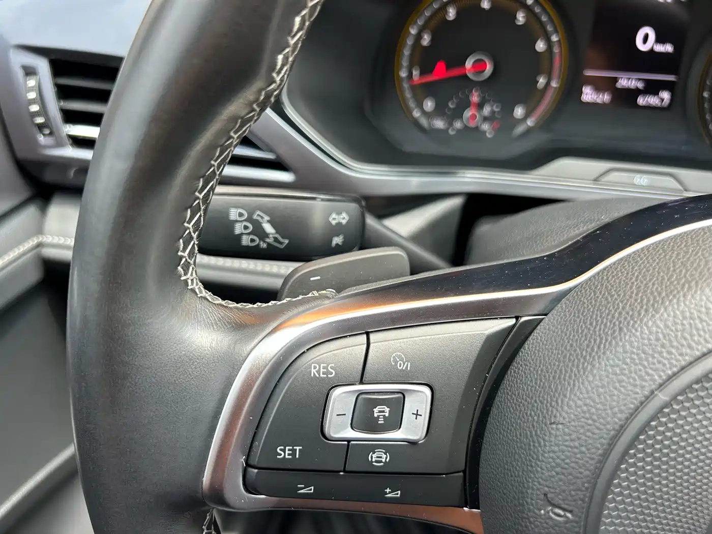 Volkswagen Tharu 2019 Model 280TSI 2WD R-line China VI фото 39