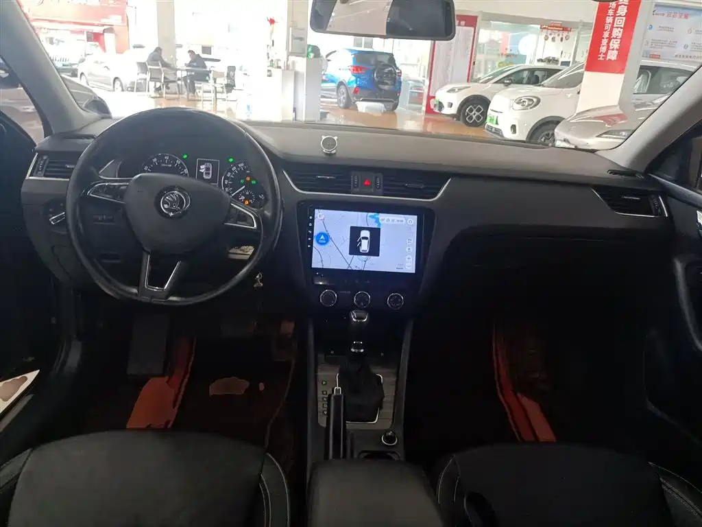 Škoda Octavia 2017 1.6L Automatic Smart Edition фото 6