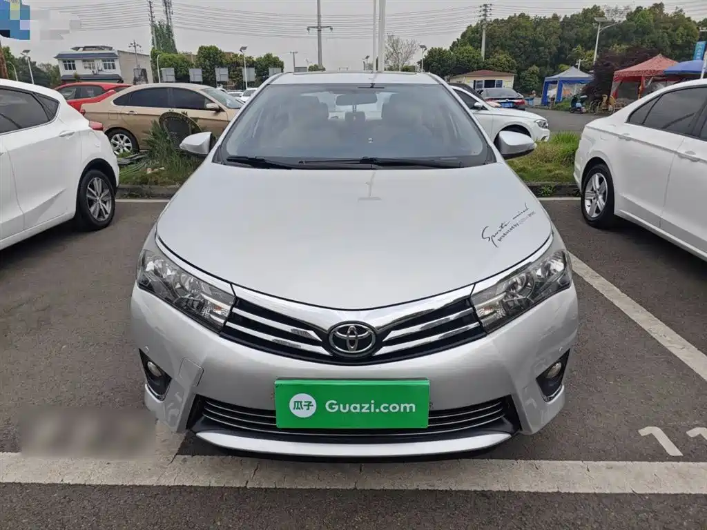 Toyota Corolla 2014 1.6L CVT GL-i фото 3