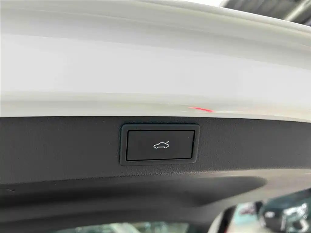 Škoda Karoq 2022 TSI280 Smart Brilliance Edition фото 17
