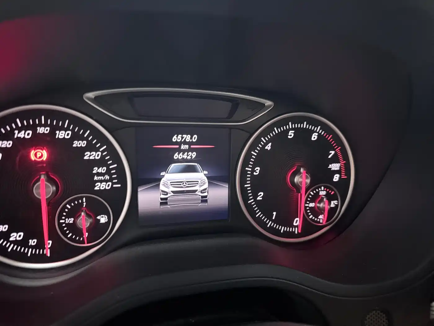 Mercedes-Benz B-Class 2017 B 200 Style фото 13