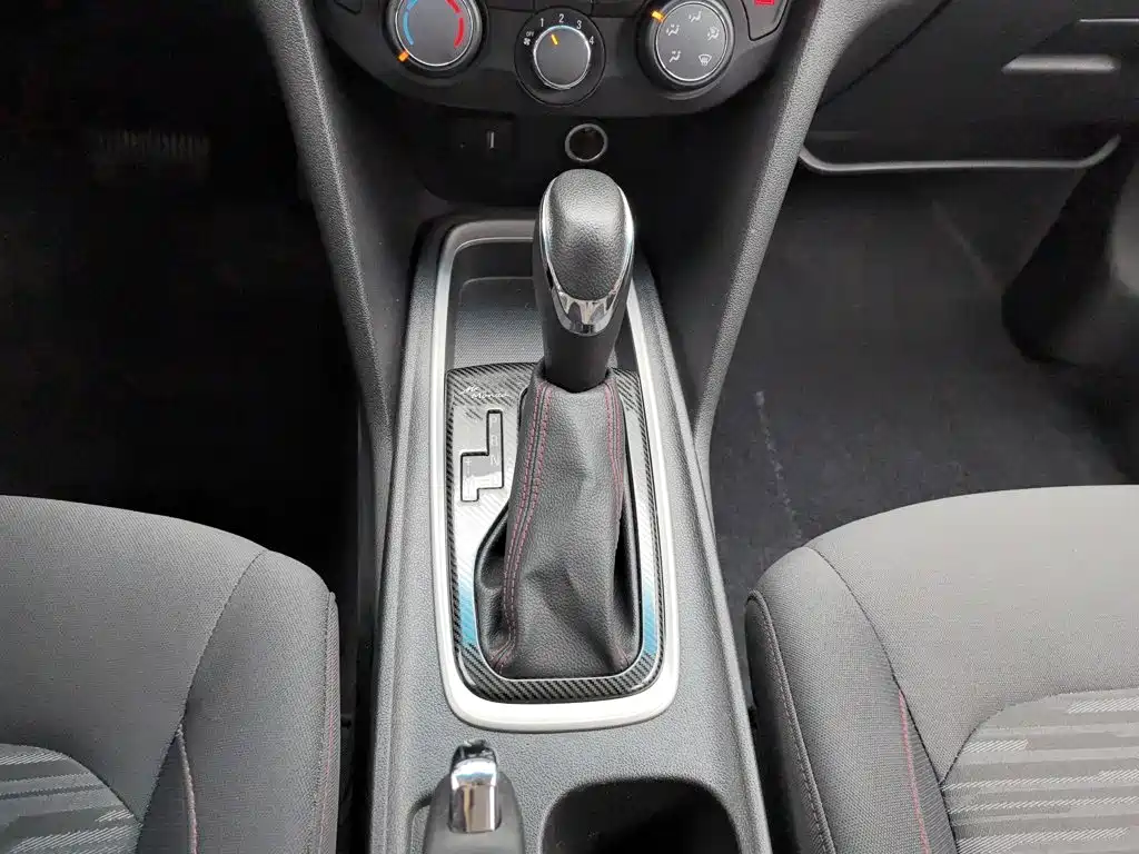 Chevrolet Monza 2019 2019 Redline 320T DCT Joy Edition China VI