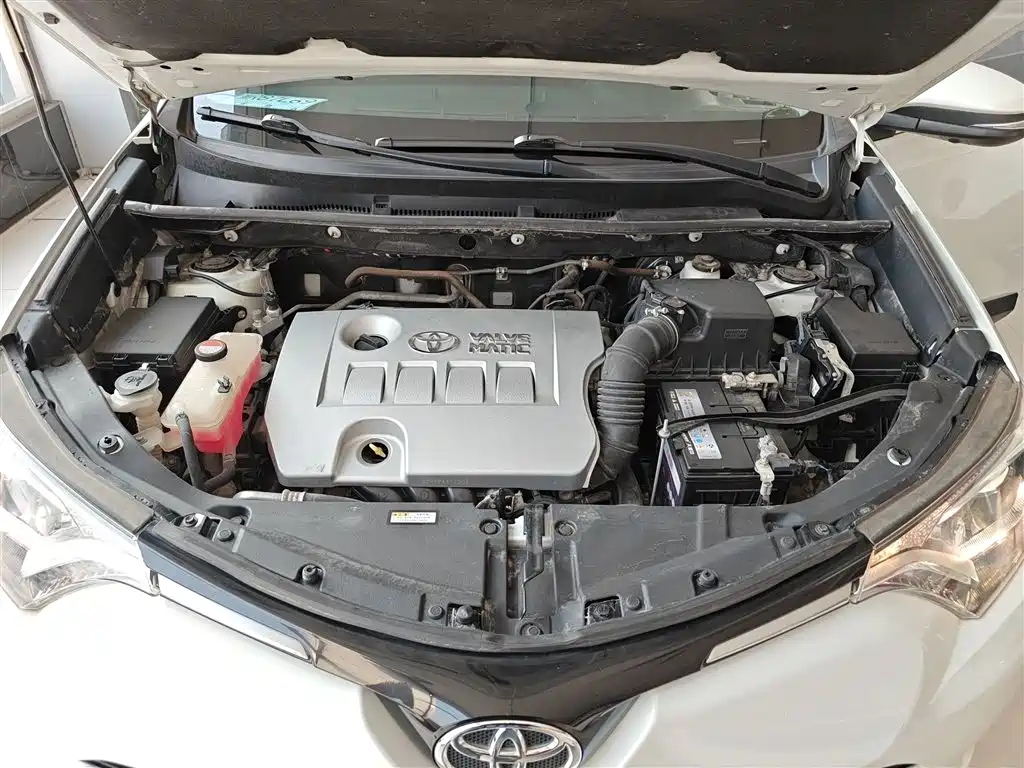 Toyota RAV4 Rongfang 2016 2.0L CVT 2WD Comfort (China V) фото 19