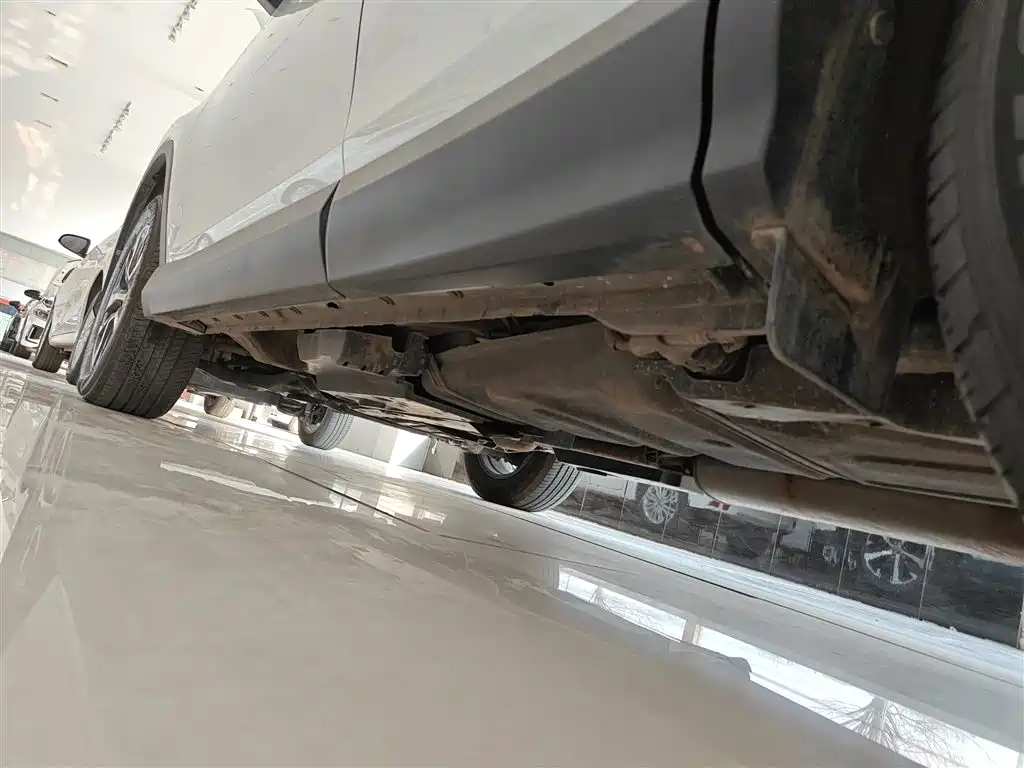 Toyota RAV4 Rongfang 2016 2.0L CVT 2WD Comfort (China V) фото 21
