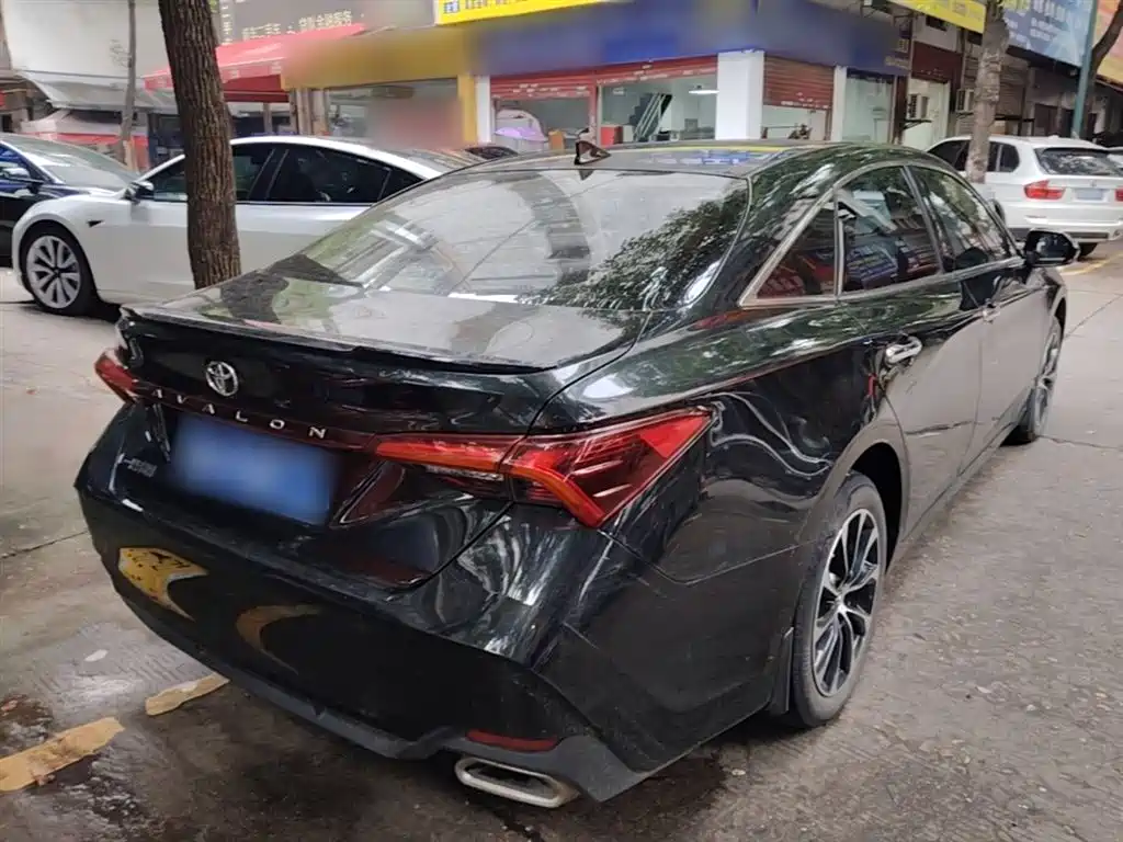 Toyota Avalon 2023 2.5L Luxury Edition фото 7