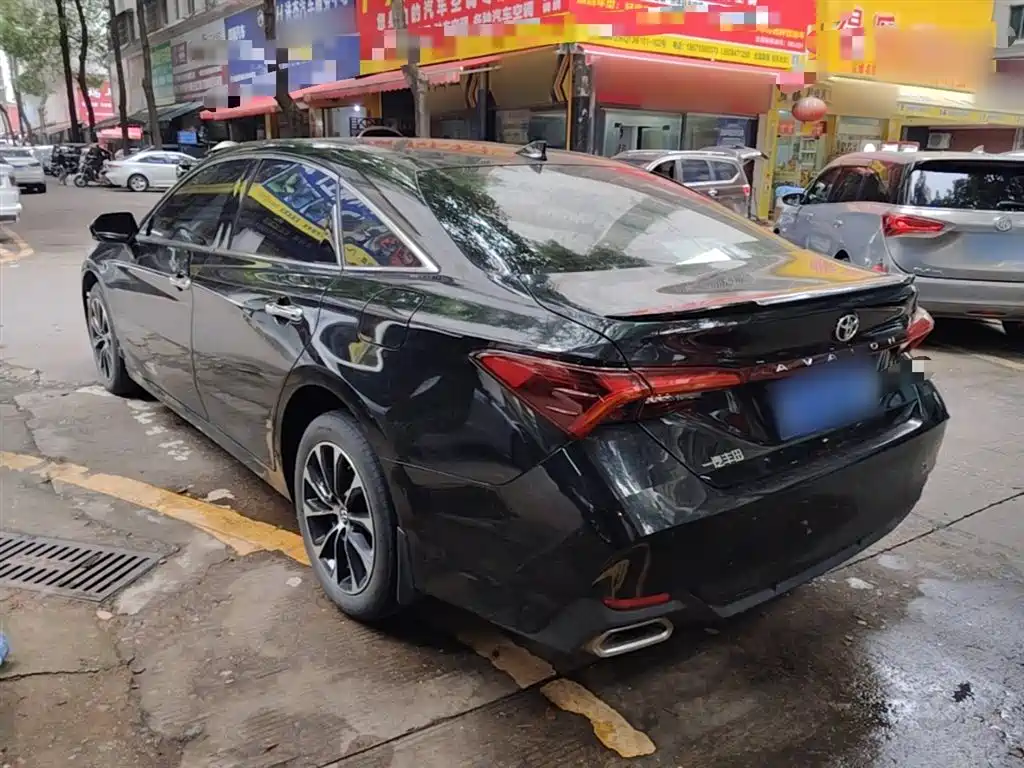 Toyota Avalon 2023 2.5L Luxury Edition фото 5