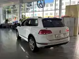 Фото 5 - Volkswagen Touareg