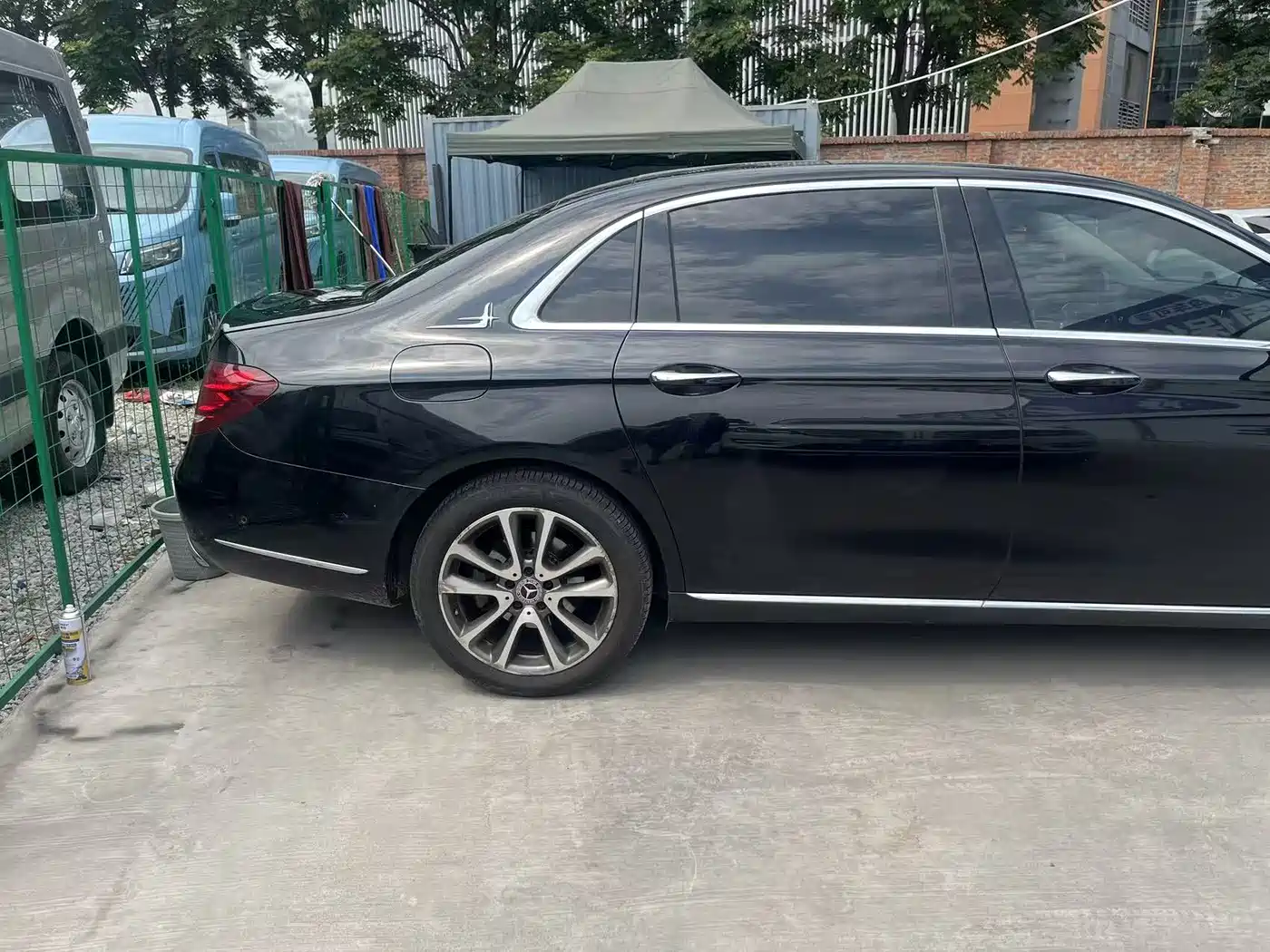 Mercedes-Benz E-Class 2016 E 300 L Fashion Type фото 15