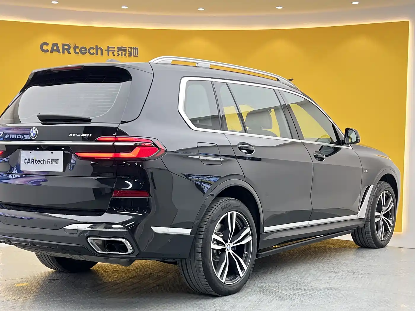 BMW X7 2023 xDrive40i Exclusive M Sport Package фото 31