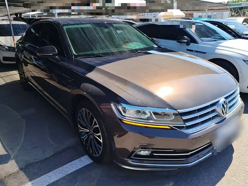 Volkswagen Phideon 2018 Facelift 380TSI FWD Business фото 4