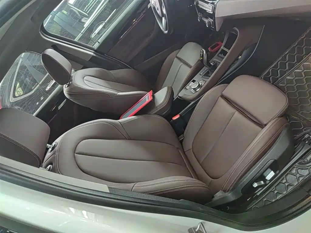 BMW X1 2022 sDrive25Li Leading фото 25