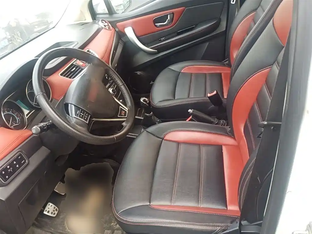 Haval H1 2015 1.5L Manual Urban фото 15